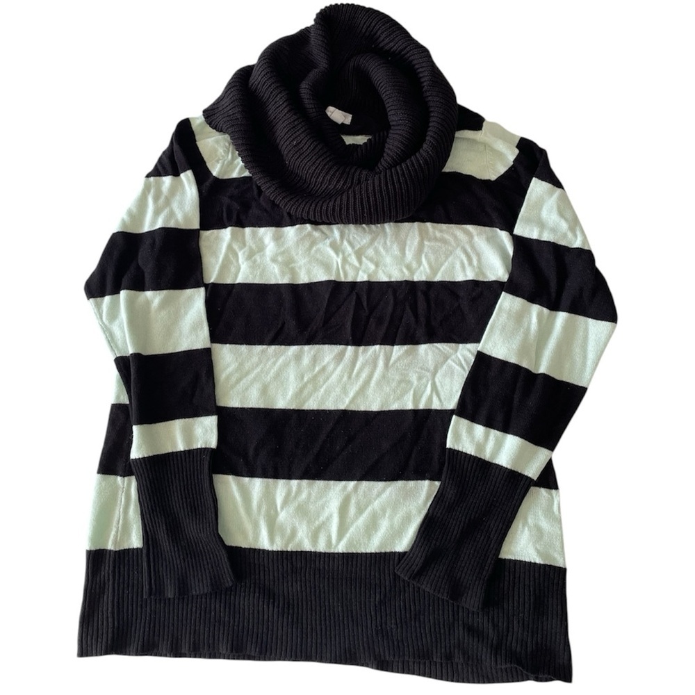 New York & Company Junior Size XL Black and Mint Striped Cowl Neck Sweater
